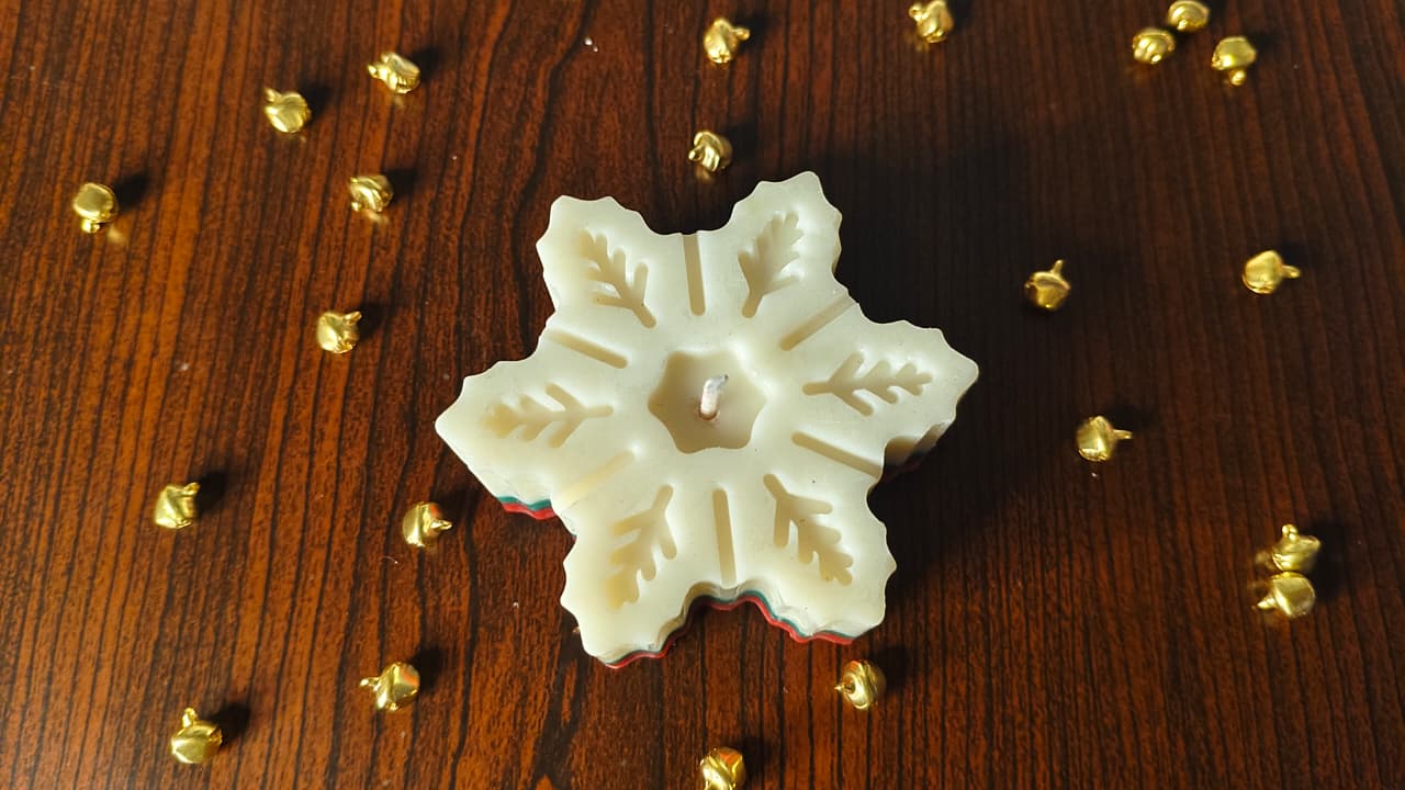 Snowflake Candle