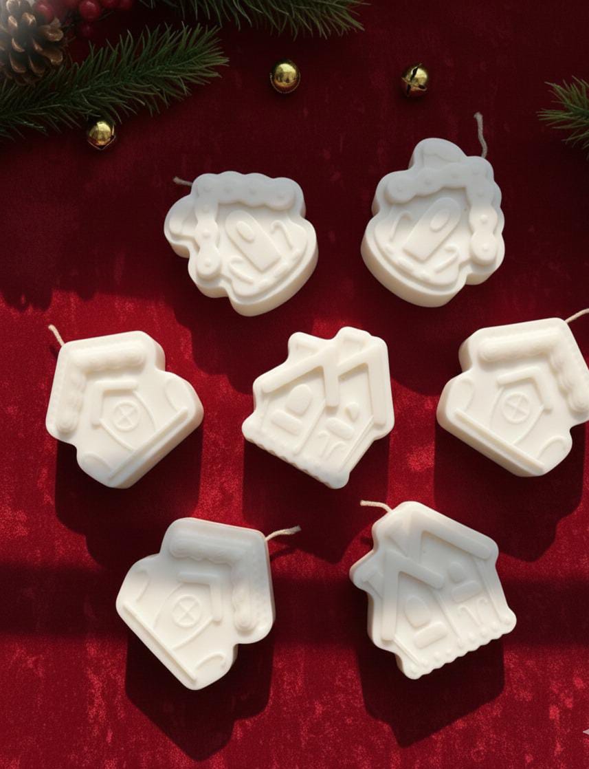 Gingerbread House Candle